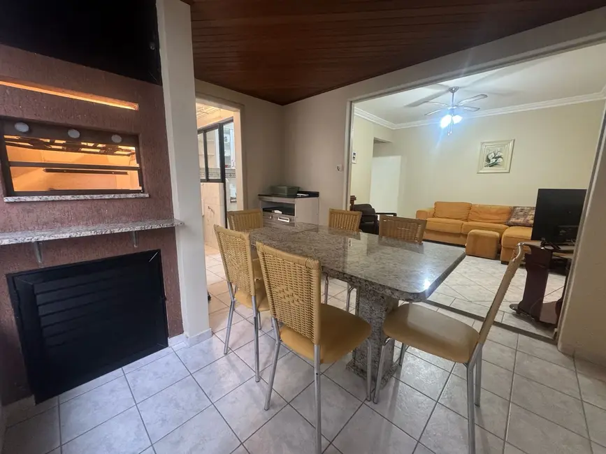 Apartamento com 2 quartos à venda, 80m2 em Centro, Balneario Camboriu - SC - imagem 2 Foto 2 de Apartamento com 2 quartos à venda, 80m2 em Centro, Balneario Camboriu - SC