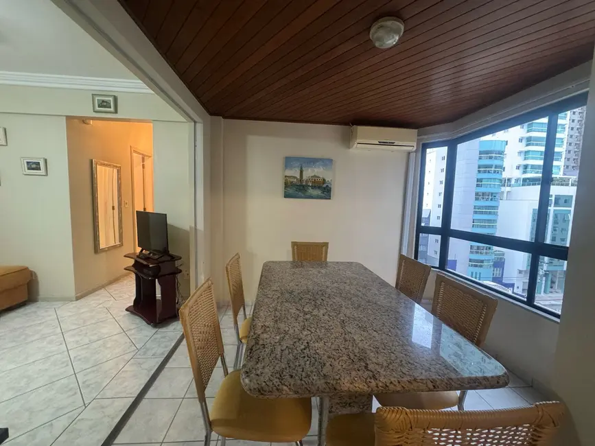 Apartamento com 2 quartos à venda, 80m2 em Centro, Balneario Camboriu - SC - imagem 3 Foto 3 de Apartamento com 2 quartos à venda, 80m2 em Centro, Balneario Camboriu - SC
