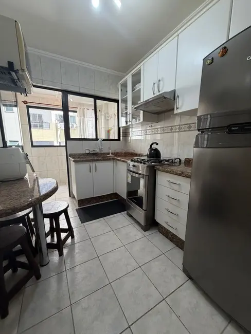 Apartamento com 2 quartos à venda, 80m2 em Centro, Balneario Camboriu - SC - imagem 8 Foto 8 de Apartamento com 2 quartos à venda, 80m2 em Centro, Balneario Camboriu - SC