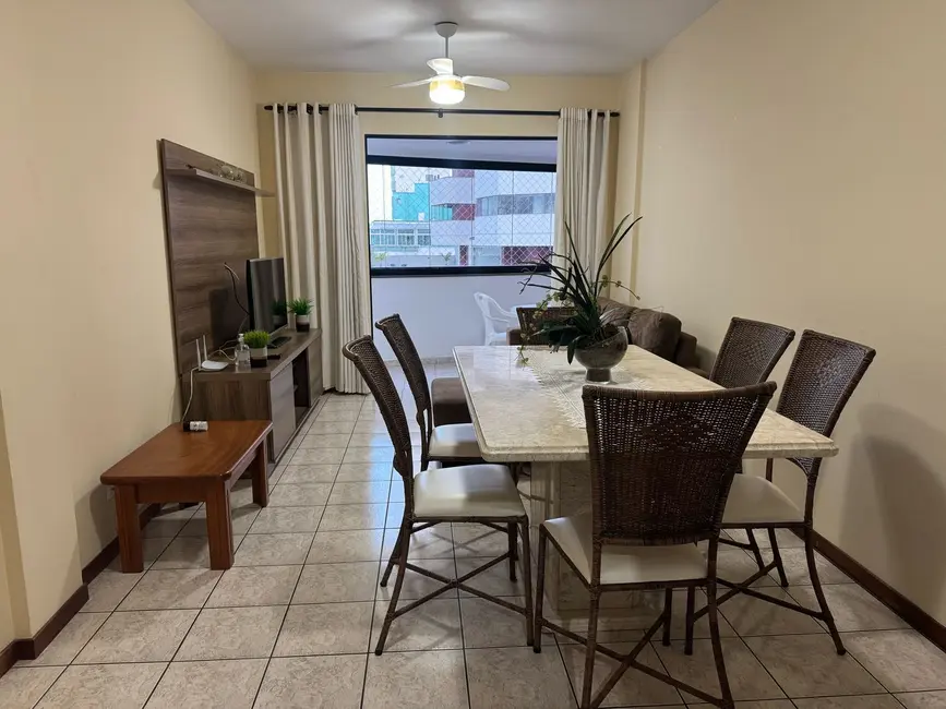 Apartamento com 2 quartos para alugar, 70m2 em Centro, Balneario Camboriu - SC - imagem 4 Foto 4 de Apartamento com 2 quartos para alugar, 70m2 em Centro, Balneario Camboriu - SC
