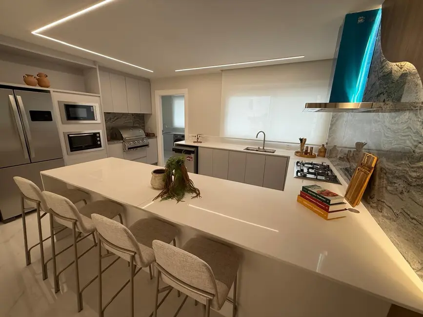 Foto 3 de Apartamento com 4 quartos à venda, 170m2 em Centro, Balneario Camboriu - SC