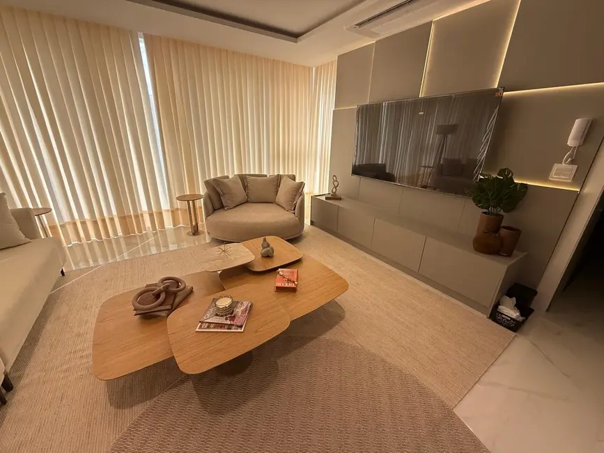 Foto 2 de Apartamento com 4 quartos à venda, 170m2 em Centro, Balneario Camboriu - SC