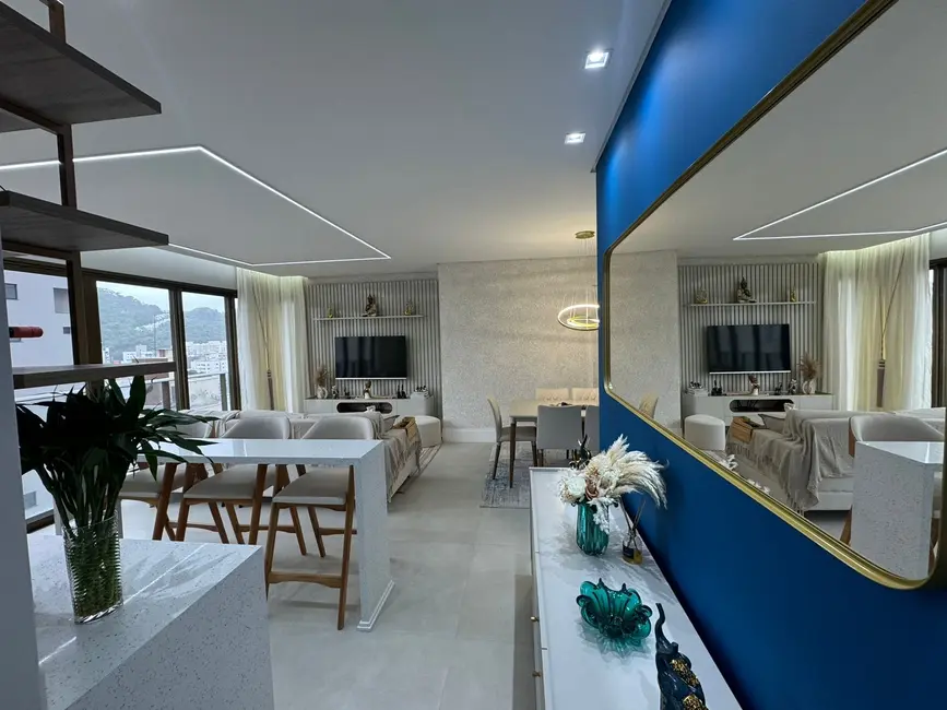 Apartamento com 4 quartos à venda, 138m2 em Centro, Balneario Camboriu - SC - imagem 5 Foto 5 de Apartamento com 4 quartos à venda, 138m2 em Centro, Balneario Camboriu - SC