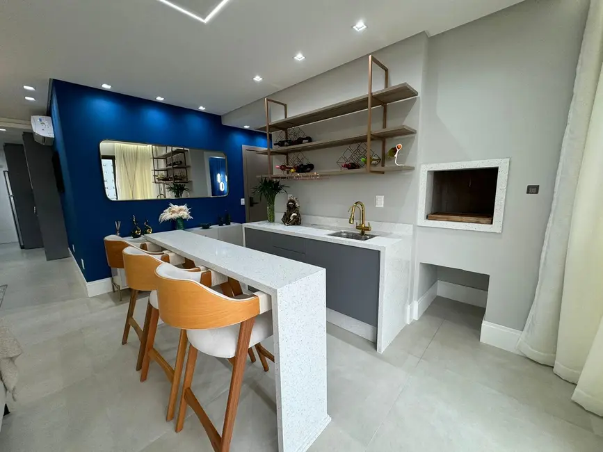 Apartamento com 4 quartos à venda, 138m2 em Centro, Balneario Camboriu - SC - imagem 4 Foto 4 de Apartamento com 4 quartos à venda, 138m2 em Centro, Balneario Camboriu - SC