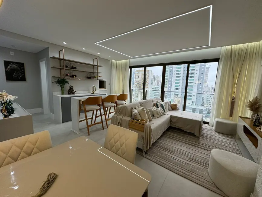 Apartamento com 4 quartos à venda, 138m2 em Centro, Balneario Camboriu - SC - imagem 2 Foto 2 de Apartamento com 4 quartos à venda, 138m2 em Centro, Balneario Camboriu - SC