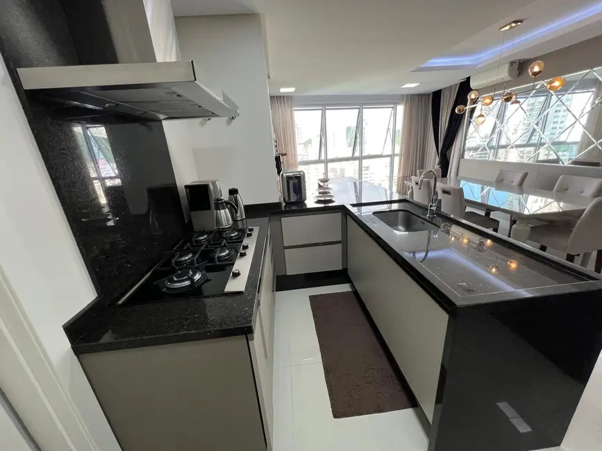 Apartamento com 3 quartos à venda, 114m2 em Centro, Balneario Camboriu - SC - imagem 6 Foto 6 de Apartamento com 3 quartos à venda, 114m2 em Centro, Balneario Camboriu - SC