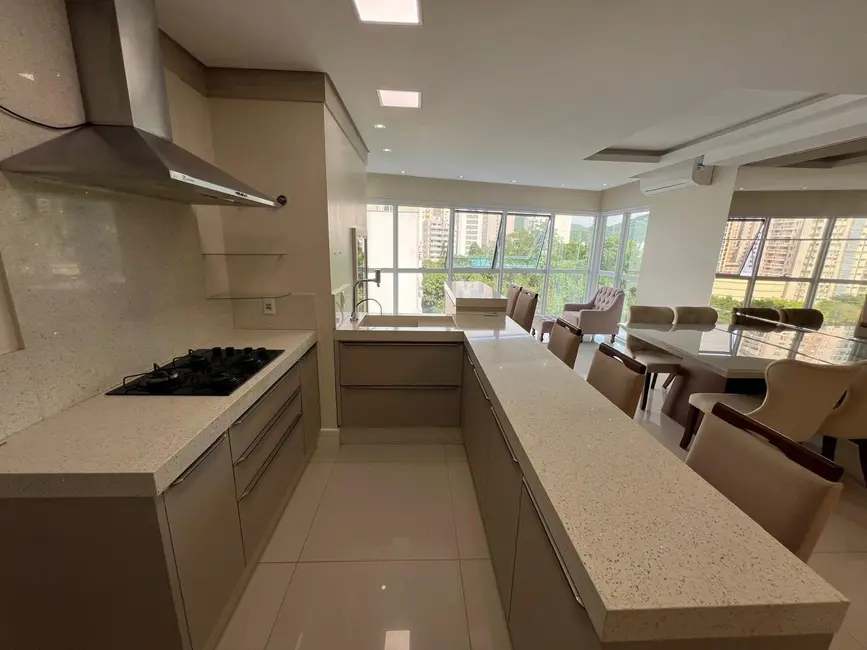Foto 5 de Apartamento com 3 quartos à venda, 114m2 em Centro, Balneario Camboriu - SC