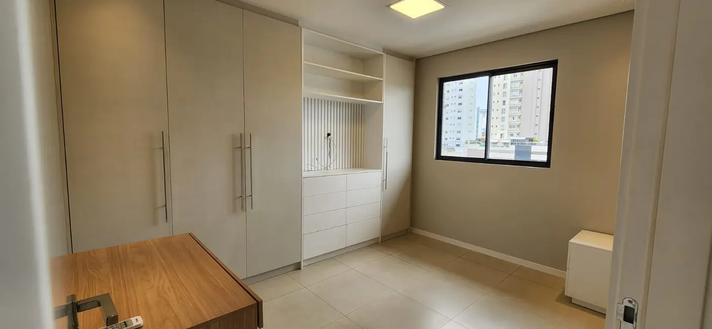 Apartamento com 1 quarto à venda, 52m2 em Centro, Balneario Camboriu - SC - imagem 3 Foto 3 de Apartamento com 1 quarto à venda, 52m2 em Centro, Balneario Camboriu - SC