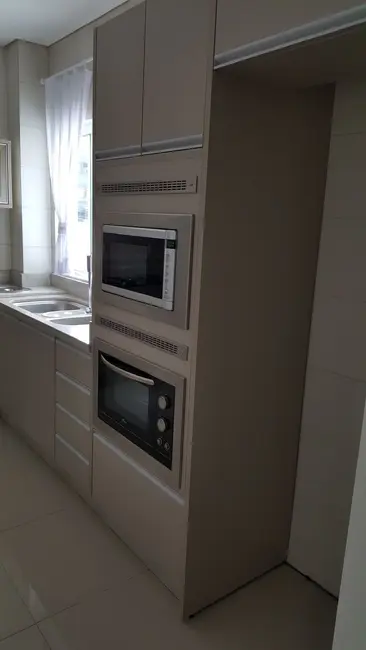 Casa com 3 quartos à venda, 300m2 em Nações, Balneario Camboriu - SC - imagem 9 Foto 9 de Casa com 3 quartos à venda, 300m2 em Nações, Balneario Camboriu - SC