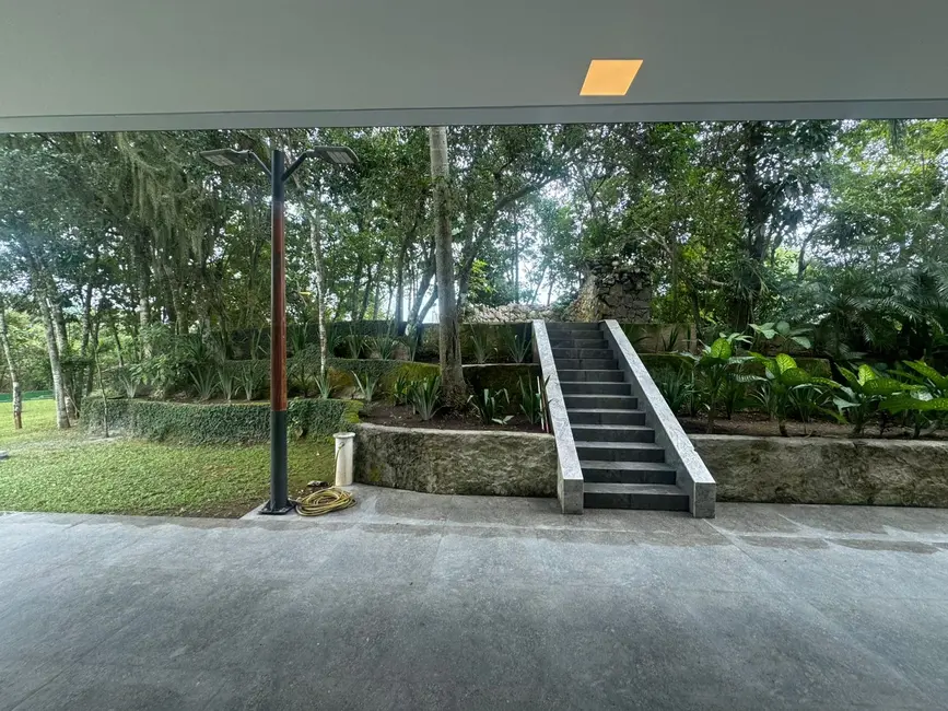 Casa com 3 quartos à venda, 720m2 em Cabeçudas, Itajai - SC - imagem 3 Foto 3 de Casa com 3 quartos à venda, 720m2 em Cabeçudas, Itajai - SC