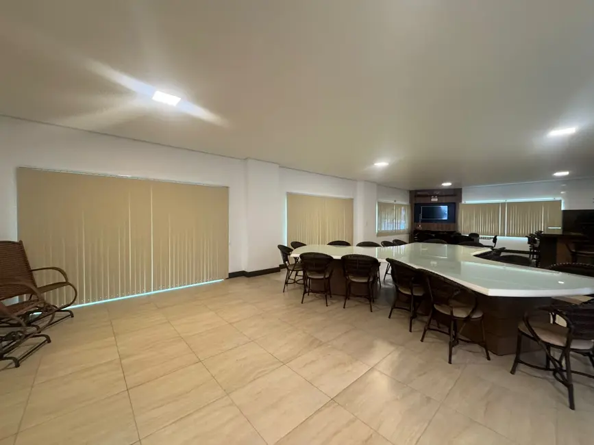 Casa com 3 quartos à venda, 720m2 em Cabeçudas, Itajai - SC - imagem 8 Foto 8 de Casa com 3 quartos à venda, 720m2 em Cabeçudas, Itajai - SC