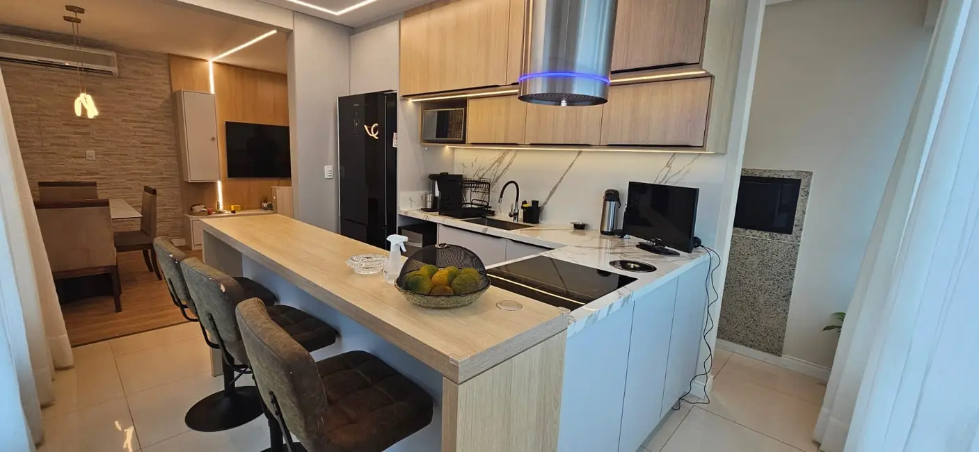 Foto 6 de Apartamento com 3 quartos à venda, 100m2 em Pioneiros, Balneario Camboriu - SC