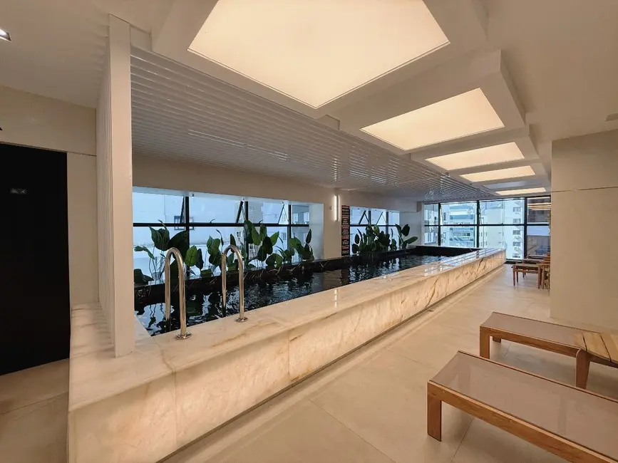 Apartamento com 4 quartos à venda, 193m2 em Centro, Balneario Camboriu - SC - imagem 7 Foto 7 de Apartamento com 4 quartos à venda, 193m2 em Centro, Balneario Camboriu - SC