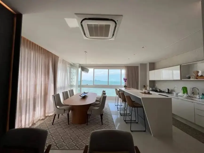 Foto 2 de Apartamento com 3 quartos à venda, 157m2 em Centro, Balneario Camboriu - SC
