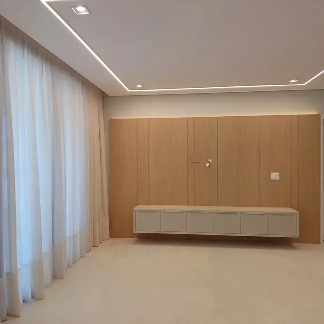 Foto 2 de Apartamento com 4 quartos à venda e para alugar, 132m2 em Centro, Balneario Camboriu - SC