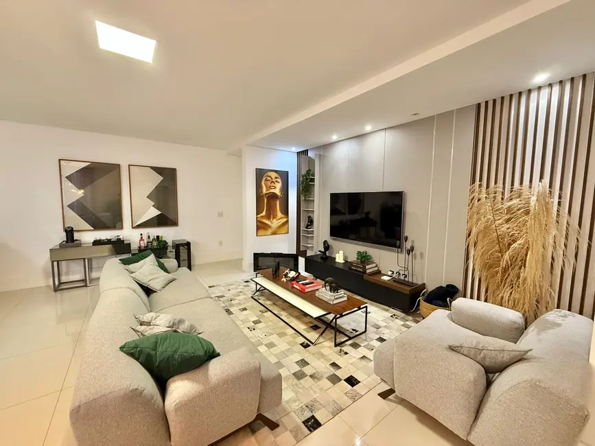 Foto 3 de Apartamento com 4 quartos à venda, 164m2 em Centro, Balneario Camboriu - SC