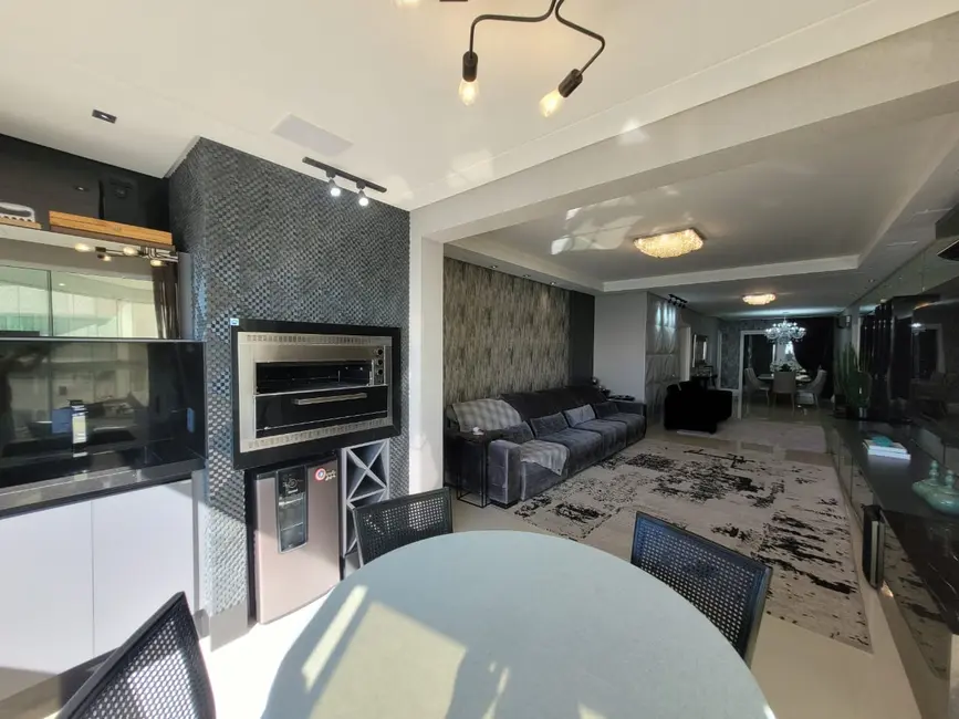 Foto 1 de Apartamento com 3 quartos à venda, 180m2 em Centro, Balneario Camboriu - SC