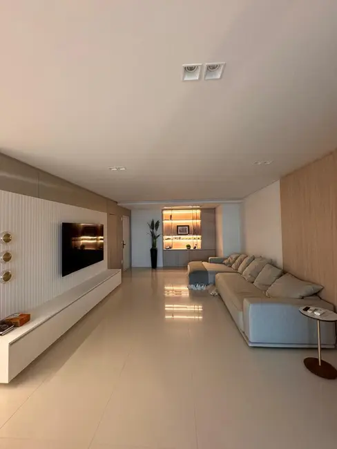 Apartamento com 3 quartos à venda, 204m2 em Itajai - SC - imagem 8 Foto 8 de Apartamento com 3 quartos à venda, 204m2 em Itajai - SC