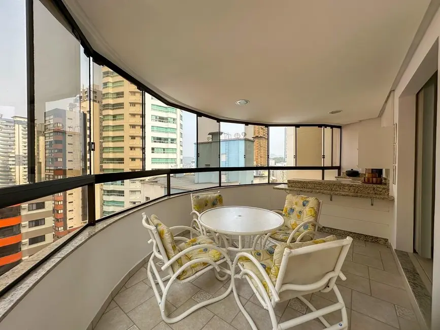 Foto 4 de Apartamento com 3 quartos à venda, 118m2 em Centro, Balneario Camboriu - SC