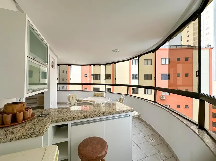 Foto 3 de Apartamento com 3 quartos à venda, 118m2 em Centro, Balneario Camboriu - SC