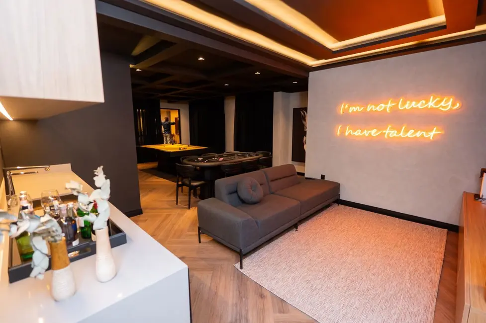 Apartamento com 2 quartos à venda, 63m2 em Praia dos Amores, Balneario Camboriu - SC - imagem 6 Foto 6 de Apartamento com 2 quartos à venda, 63m2 em Praia dos Amores, Balneario Camboriu - SC