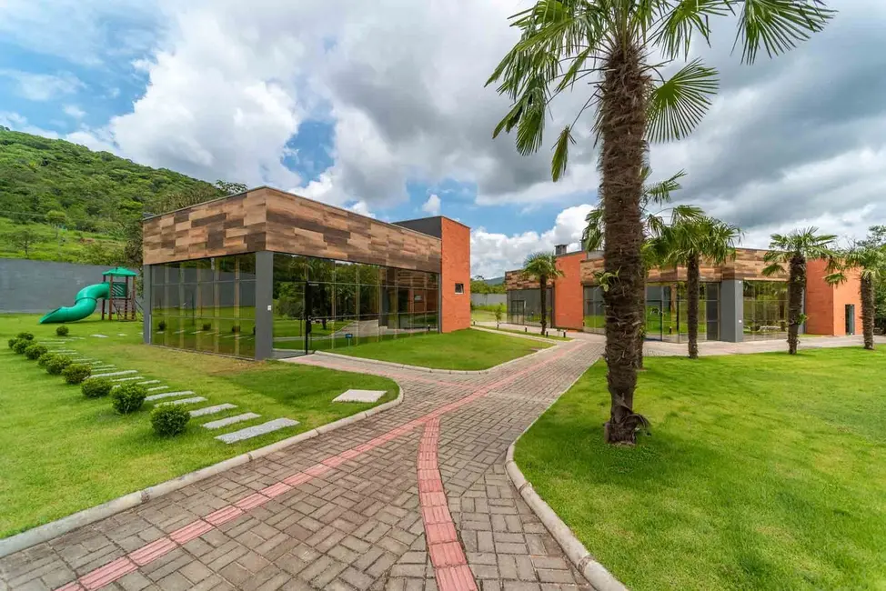 Foto 3 de Terreno / Lote à venda em Camboriu - SC