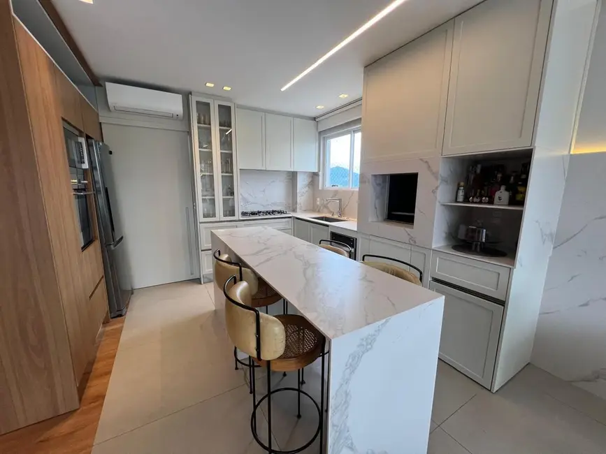 Apartamento com 3 quartos à venda, 110m2 em Pioneiros, Balneario Camboriu - SC - imagem 7 Foto 7 de Apartamento com 3 quartos à venda, 110m2 em Pioneiros, Balneario Camboriu - SC