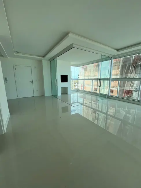 Foto 1 de Apartamento com 3 quartos à venda, 116m2 em Meia Praia, Itapema - SC