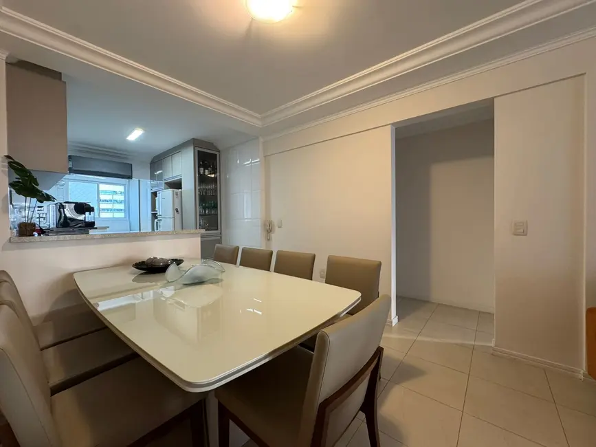 Foto 9 de Apartamento com 3 quartos à venda, 104m2 em Pioneiros, Balneario Camboriu - SC