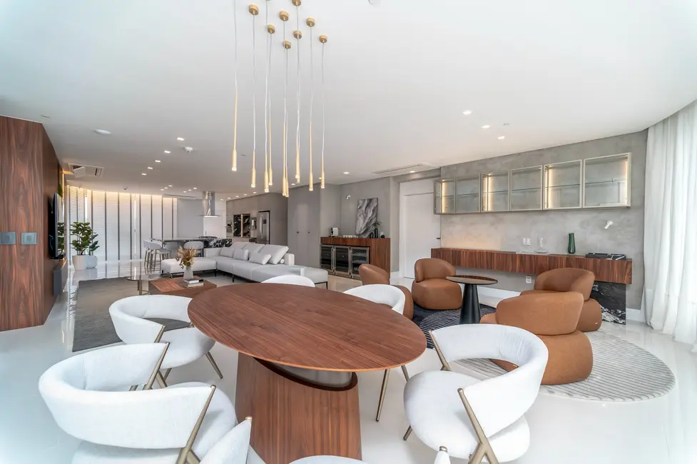 Apartamento com 4 quartos à venda, 261m2 em Centro, Balneario Camboriu - SC - imagem 7 Foto 7 de Apartamento com 4 quartos à venda, 261m2 em Centro, Balneario Camboriu - SC