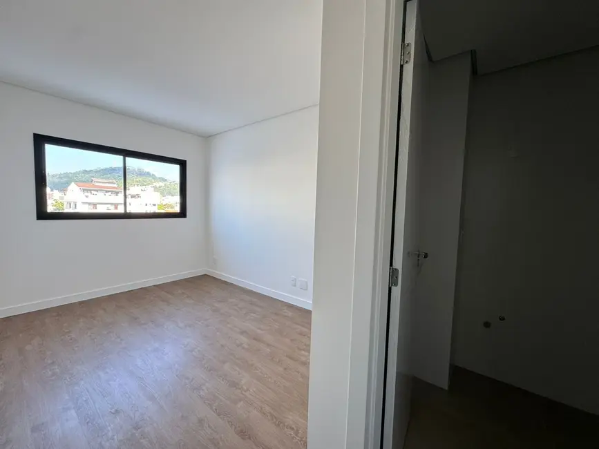 Apartamento com 2 quartos à venda, 100m2 em Nações, Balneario Camboriu - SC - imagem 7 Foto 7 de Apartamento com 2 quartos à venda, 100m2 em Nações, Balneario Camboriu - SC