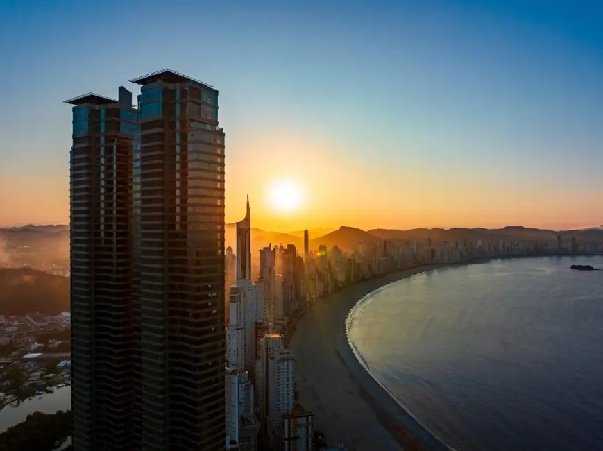 Foto 7 de Apartamento com 4 quartos à venda, 261m2 em Balneario Camboriu - SC