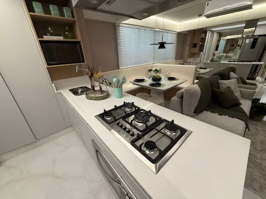 Foto 3 de Apartamento com 2 quartos à venda, 70m2 em Centro, Balneario Camboriu - SC