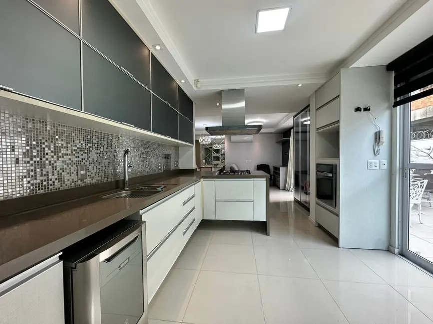 Foto 6 de Apartamento com 3 quartos à venda, 110m2 em Centro, Itajai - SC