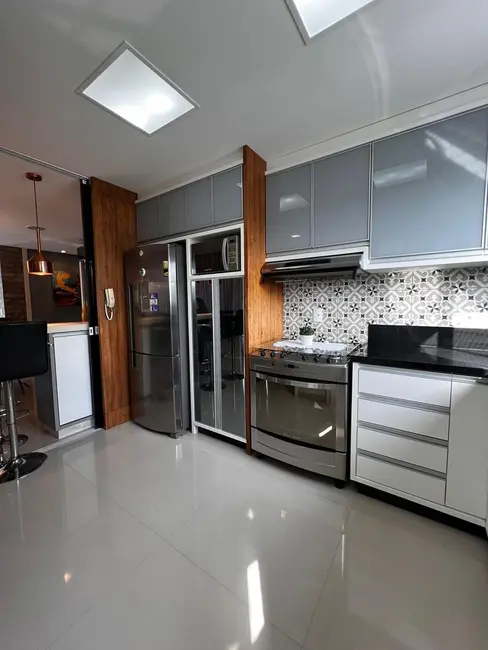 Apartamento com 3 quartos para alugar, 118m2 em Pioneiros, Balneario Camboriu - SC - imagem 3 Foto 3 de Apartamento com 3 quartos para alugar, 118m2 em Pioneiros, Balneario Camboriu - SC