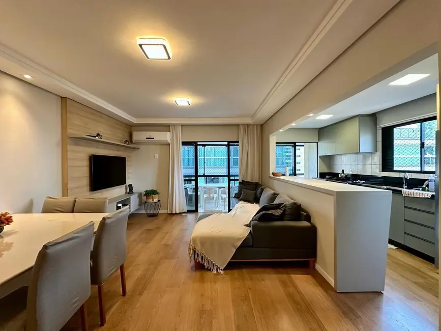 Foto 2 de Apartamento com 3 quartos à venda, 120m2 em Itapema - SC