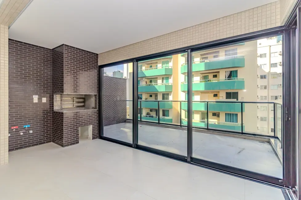 Apartamento com 4 quartos à venda, 155m2 em Centro, Balneario Camboriu - SC - imagem 1 Foto 1 de Apartamento com 4 quartos à venda, 155m2 em Centro, Balneario Camboriu - SC