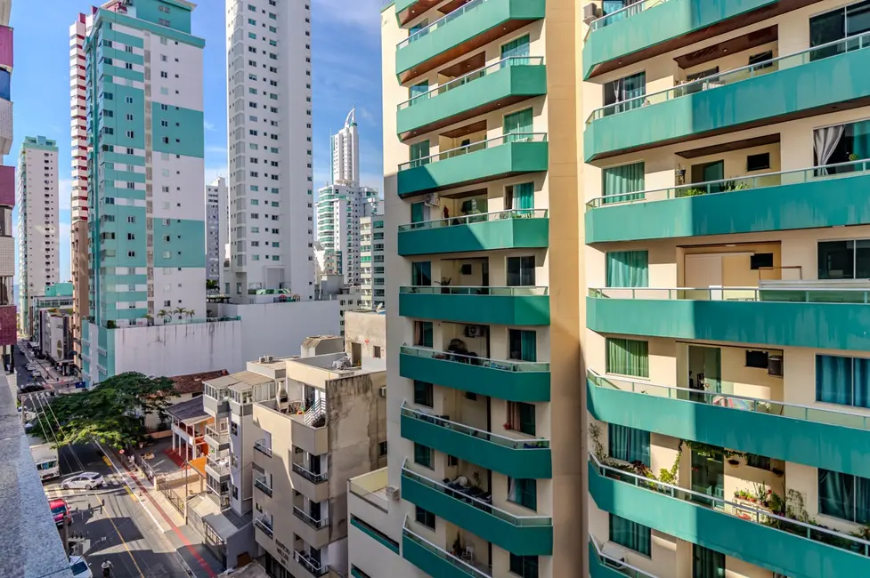 Apartamento com 4 quartos à venda, 155m2 em Centro, Balneario Camboriu - SC - imagem 8 Foto 8 de Apartamento com 4 quartos à venda, 155m2 em Centro, Balneario Camboriu - SC