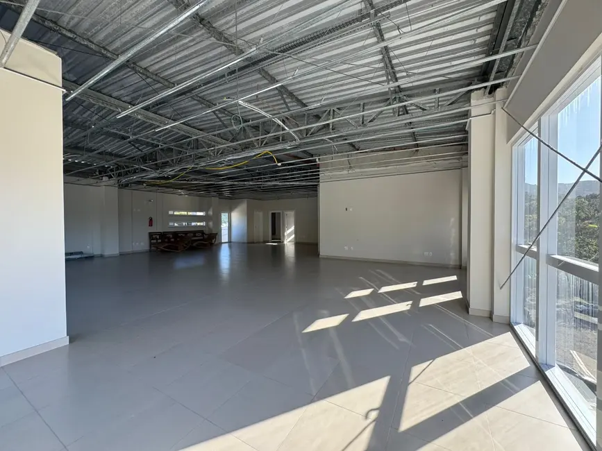 Sala Comercial para alugar, 250m2 em Ariribá, Balneario Camboriu - SC - imagem 6 Foto 6 de Sala Comercial para alugar, 250m2 em Ariribá, Balneario Camboriu - SC