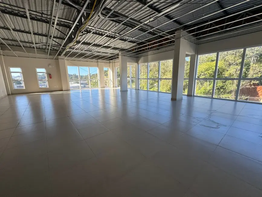 Sala Comercial para alugar, 250m2 em Ariribá, Balneario Camboriu - SC - imagem 8 Foto 8 de Sala Comercial para alugar, 250m2 em Ariribá, Balneario Camboriu - SC