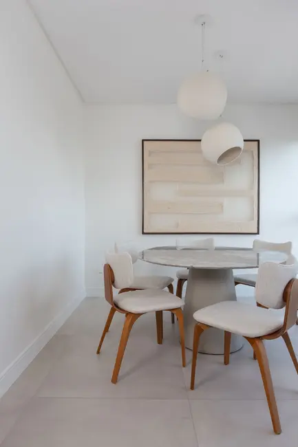 Apartamento com 3 quartos para alugar, 122m2 em Centro, Balneario Camboriu - SC - imagem 3 Foto 3 de Apartamento com 3 quartos para alugar, 122m2 em Centro, Balneario Camboriu - SC