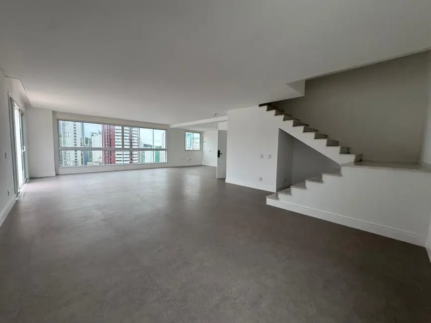 Foto 1 de Apartamento com 4 quartos à venda, 238m2 em Centro, Balneario Camboriu - SC