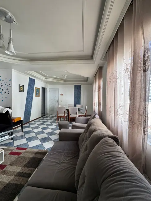 Apartamento com 3 quartos à venda, 156m2 em Centro, Balneario Camboriu - SC - imagem 5 Foto 5 de Apartamento com 3 quartos à venda, 156m2 em Centro, Balneario Camboriu - SC