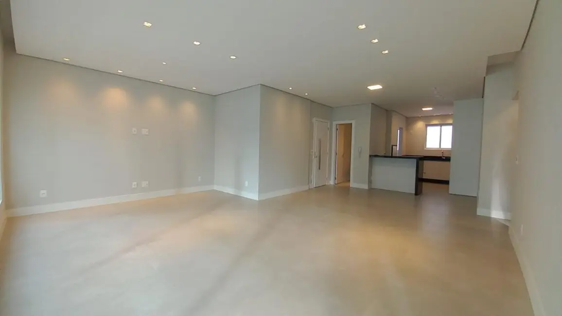 Apartamento com 3 quartos à venda, 120m2 em Centro, Balneario Camboriu - SC - imagem 1 Foto 1 de Apartamento com 3 quartos à venda, 120m2 em Centro, Balneario Camboriu - SC