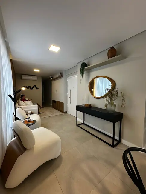 Apartamento à venda, 93m2 em Centro, Balneario Camboriu - SC - imagem 6 Foto 6 de Apartamento à venda, 93m2 em Centro, Balneario Camboriu - SC