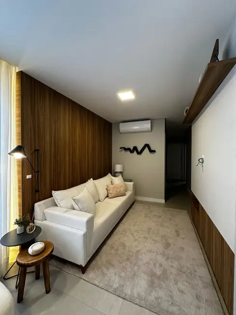 Apartamento à venda, 93m2 em Centro, Balneario Camboriu - SC - imagem 2 Foto 2 de Apartamento à venda, 93m2 em Centro, Balneario Camboriu - SC