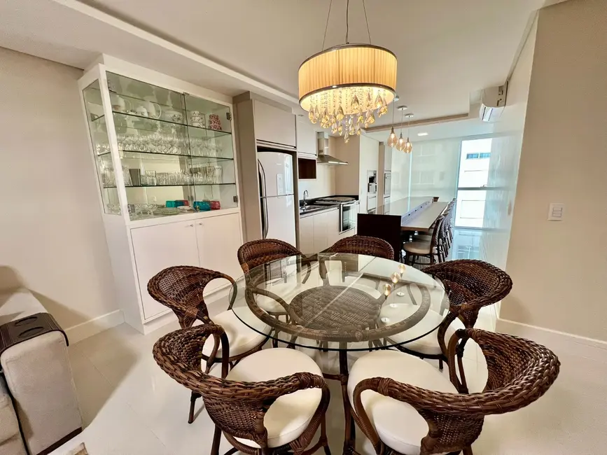 Foto 3 de Apartamento com 3 quartos à venda, 117m2 em Centro, Balneario Camboriu - SC