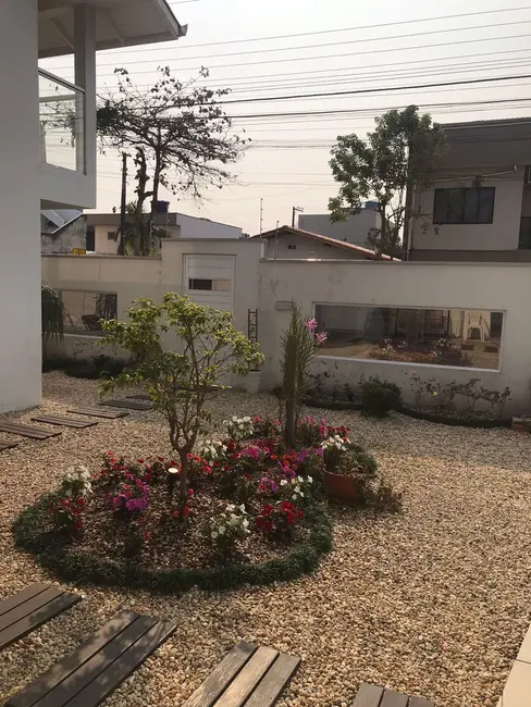 Casa com 3 quartos à venda, 330m2 em Centro, Balneario Camboriu - SC - imagem 5 Foto 5 de Casa com 3 quartos à venda, 330m2 em Centro, Balneario Camboriu - SC