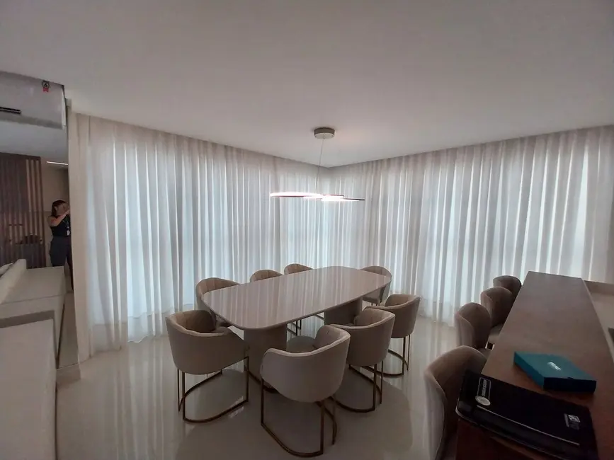 Foto 2 de Apartamento com 4 quartos à venda, 140m2 em Centro, Balneario Camboriu - SC