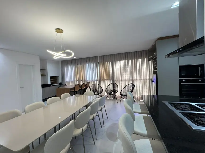 Apartamento com 4 quartos à venda, 169m2 em Pioneiros, Balneario Camboriu - SC - imagem 1 Foto 1 de Apartamento com 4 quartos à venda, 169m2 em Pioneiros, Balneario Camboriu - SC